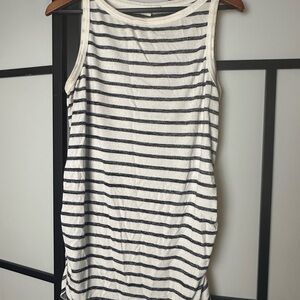 Maternity Top Bundle (2) GAP and Motherhood Maternity